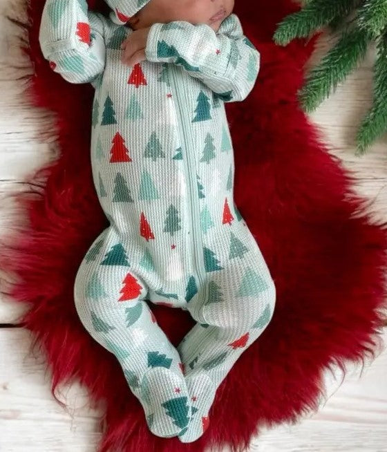 Organic Waffle Basic Zip Footie, Festive Firs